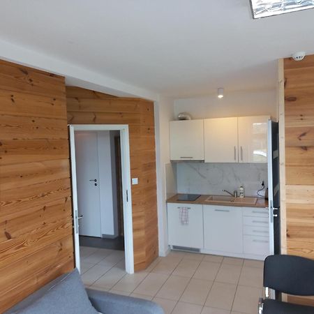 Dom Piotra Apartment Гонендз Екстериор снимка
