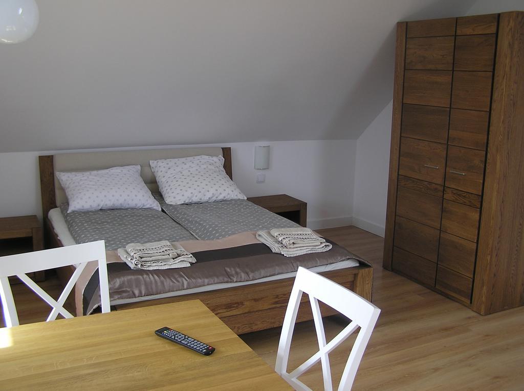 Dom Piotra Apartment Гонендз Екстериор снимка