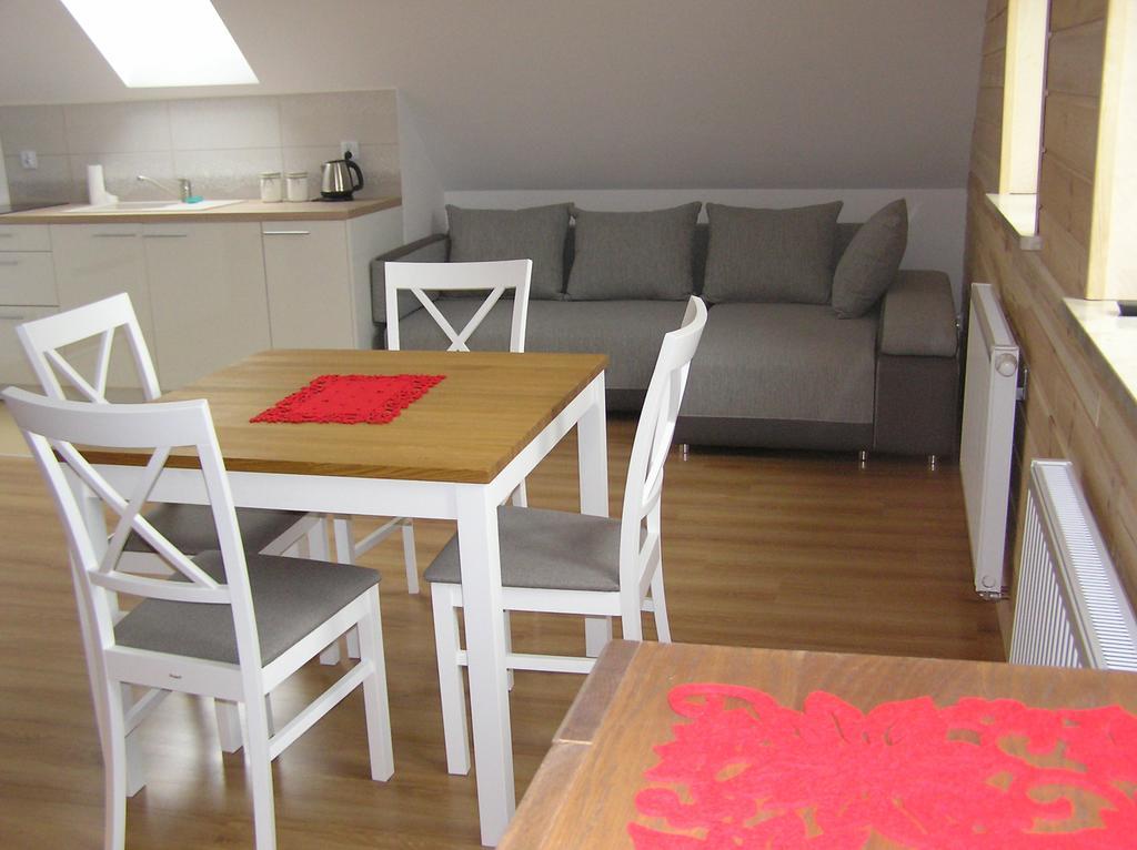 Dom Piotra Apartment Гонендз Екстериор снимка