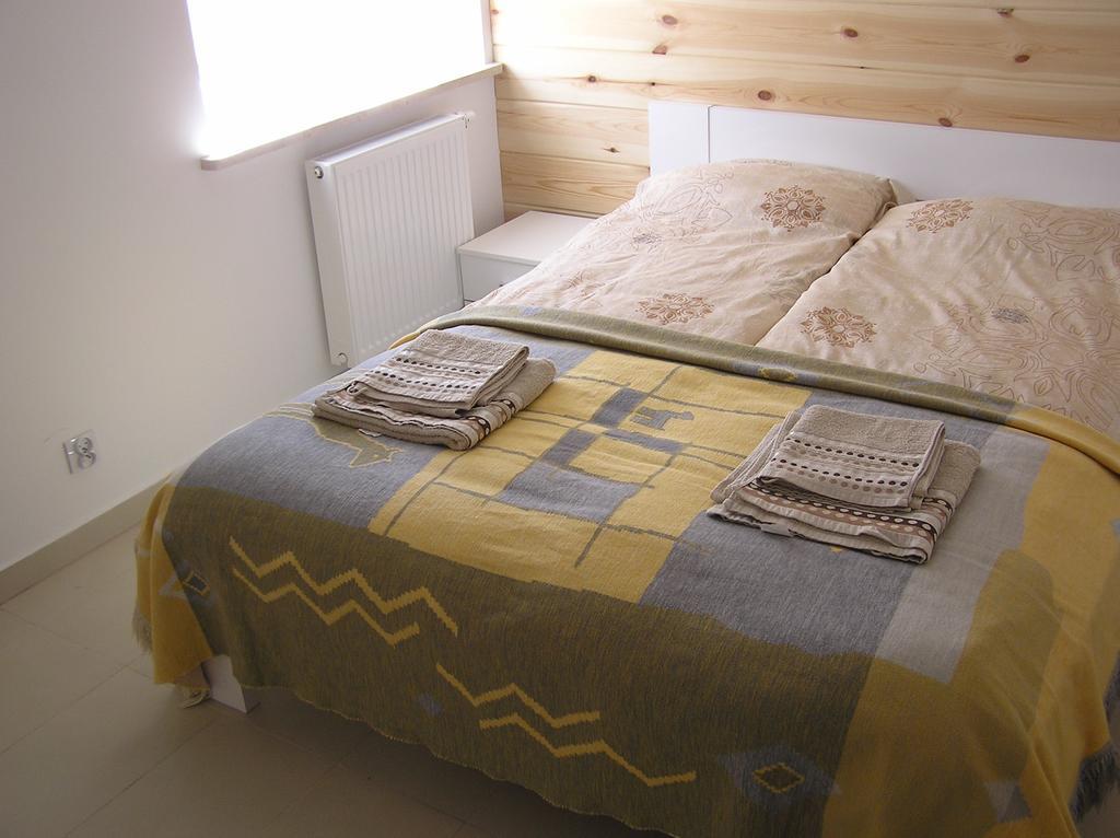 Dom Piotra Apartment Гонендз Екстериор снимка